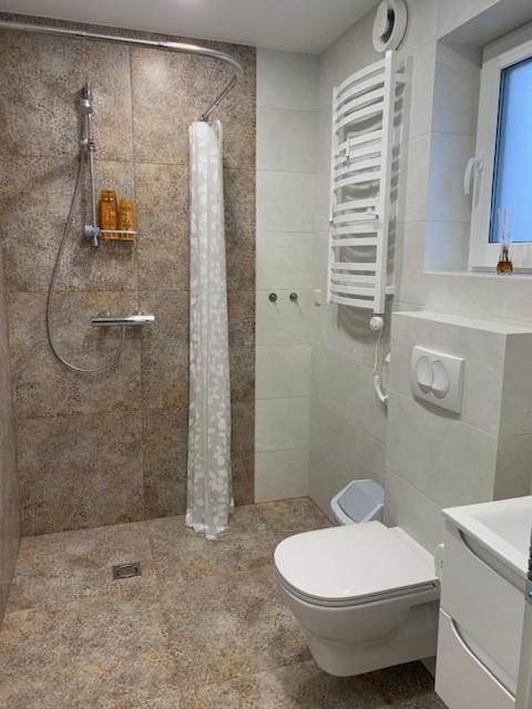 Cozy Apartment In Karmėlava 외부 사진